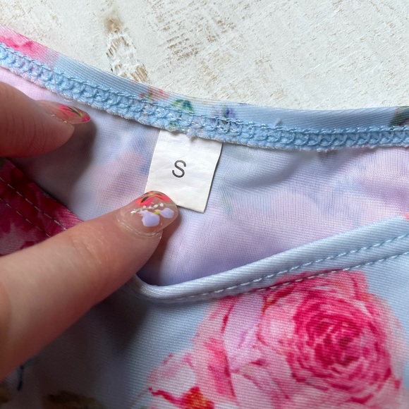 Blue Ruffle Floral Bikini Set - Picture 3 of 8